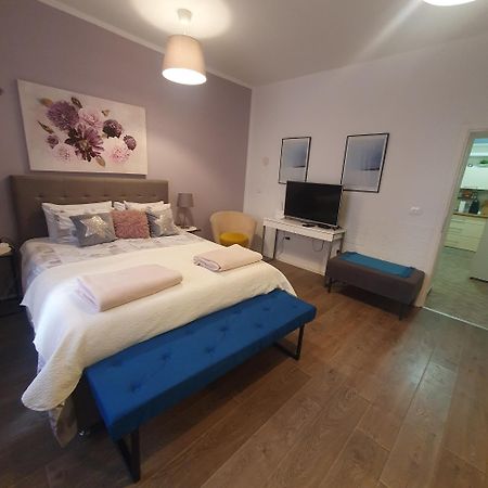 Apartment Kety Пула Екстериор снимка